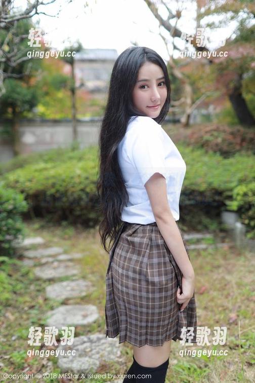MFStar模范学院 - 看韩好甜的丝袜图片，顺便想到自己的搭配，好想试试！