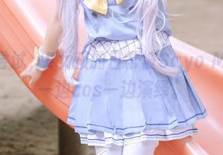 最新尝试，E女孩的日常被Sayo Momo一边cos一边演绎。