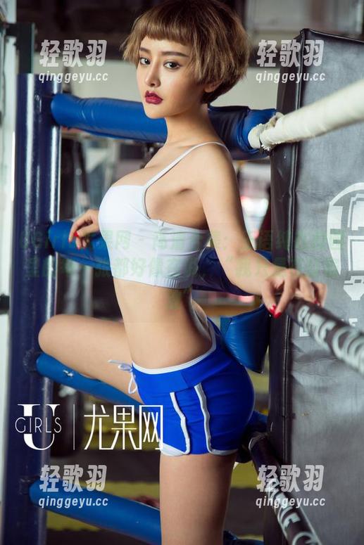 UGirls尤果网 - 高清合集：王语纯在校园里的每一张都好像在说，“我只是在打酱油”