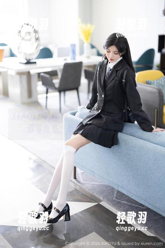 XIAOYU语画界 - 下载Miko酱吖长腿美眉写真集，听说这才是潮流标配