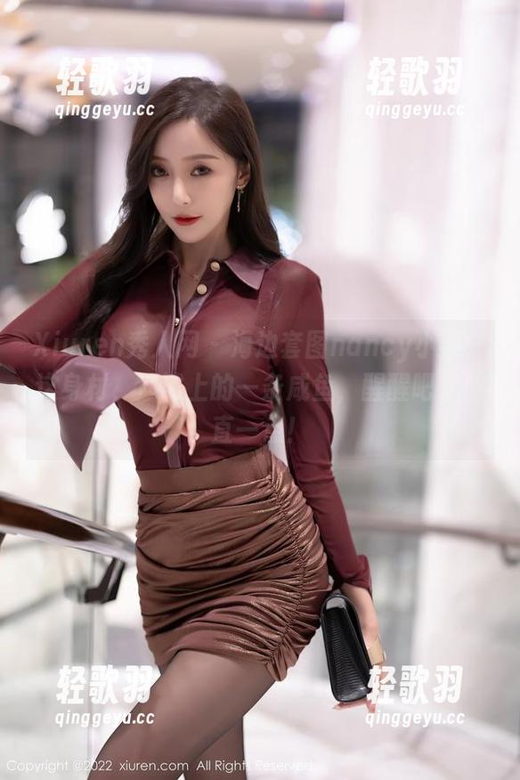 Xiuren秀人网 - 海边套图nancy小姿：这身材，沙滩上的一条咸鱼，醒醒吧，站直一点！