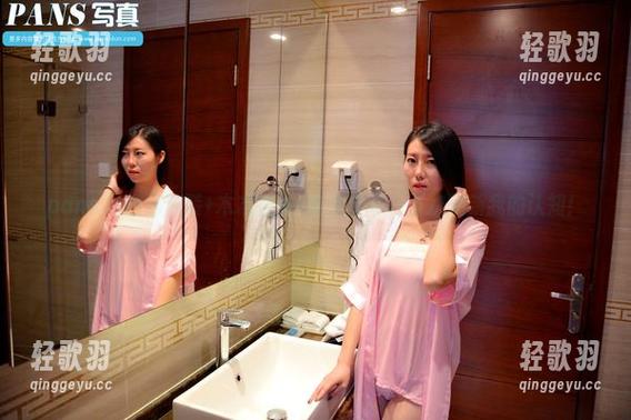 pans-木木 pans - 白色泳装+木木在线=高清传奇,再次刷新我的认知!