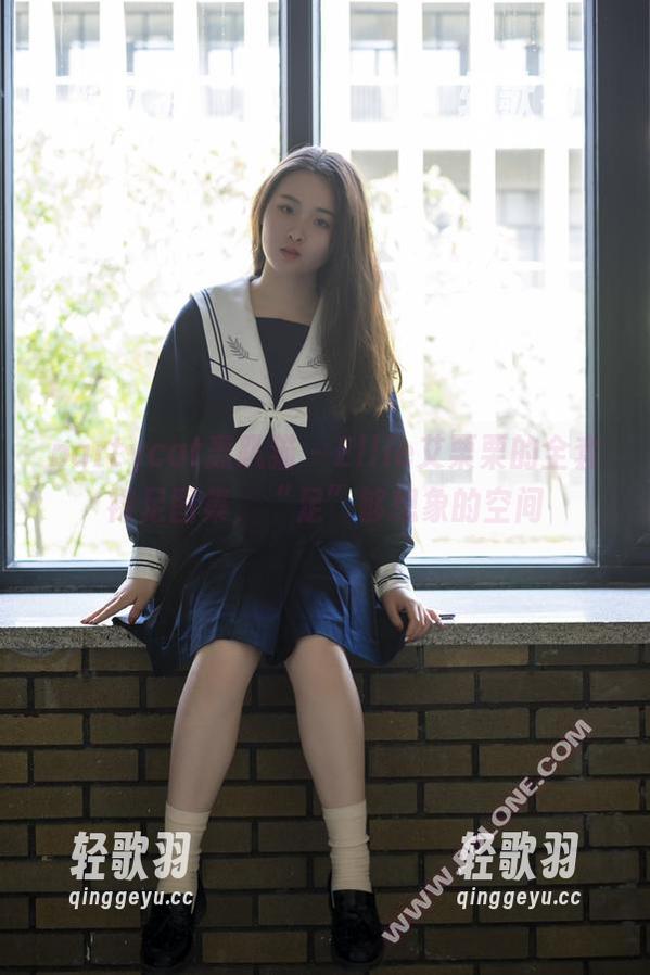 partycat轰趴猫 - Ellie艾栗栗的全套裸足图集，“足”够想象的空间