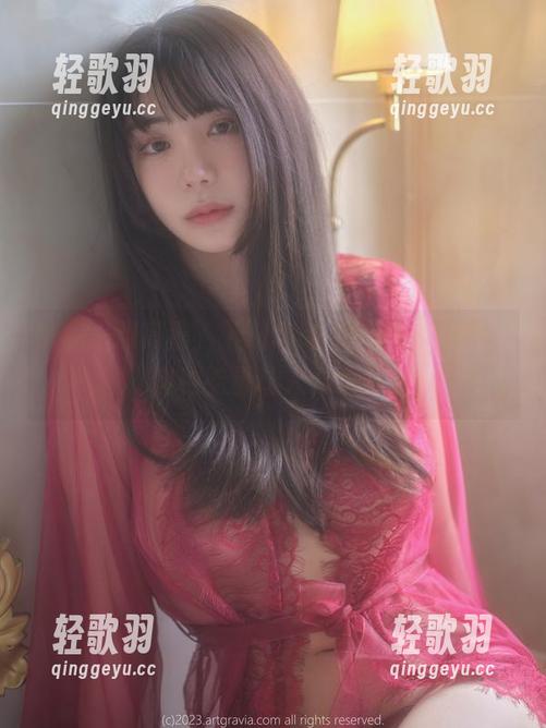 给我一张高清，下载运动中的wuyo(우요)，这种能量让人无比畅快！