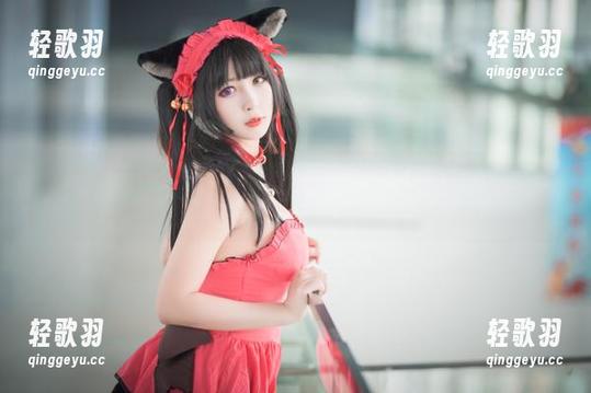 陪伴w黑米粥w的水手服合集，美图中你会发现些许小淘气，像是在对你眨眼睛。