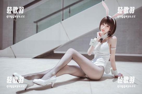 别害怕，这只是‘你的负卿’的女仆写真，照片里没有恶毒……