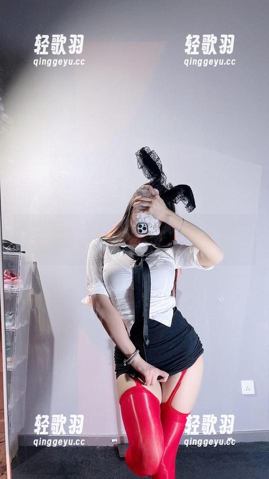 微密圈 - 兔宝妮to开演，高清套图一场追剧的狂欢