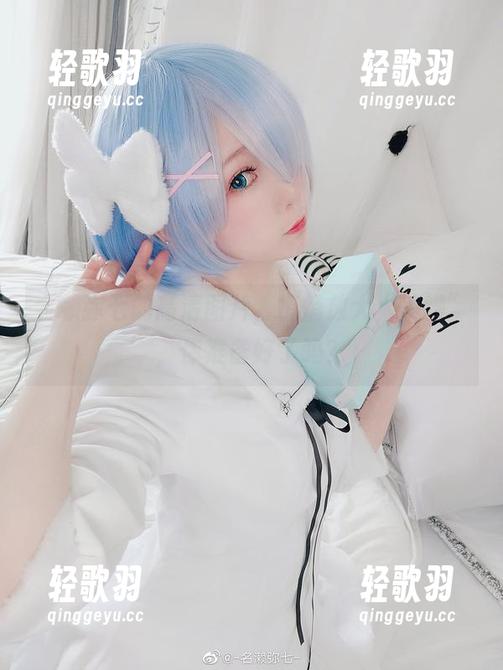 名赖弥七的高清图片，悄悄放大“美脚”，你准备好了吗？