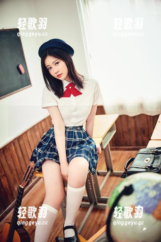 年年Nnian的写真，神明之女，真相或许就藏在这图片中！