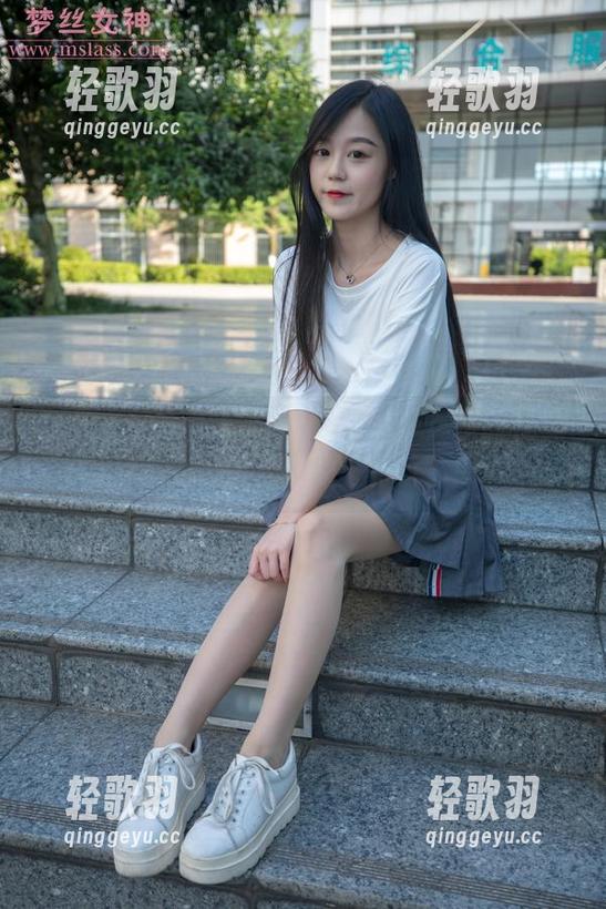 梦丝女神 - 宁愿每天刷魏婷婷女孩的福利图片，也不想再看别的了！
