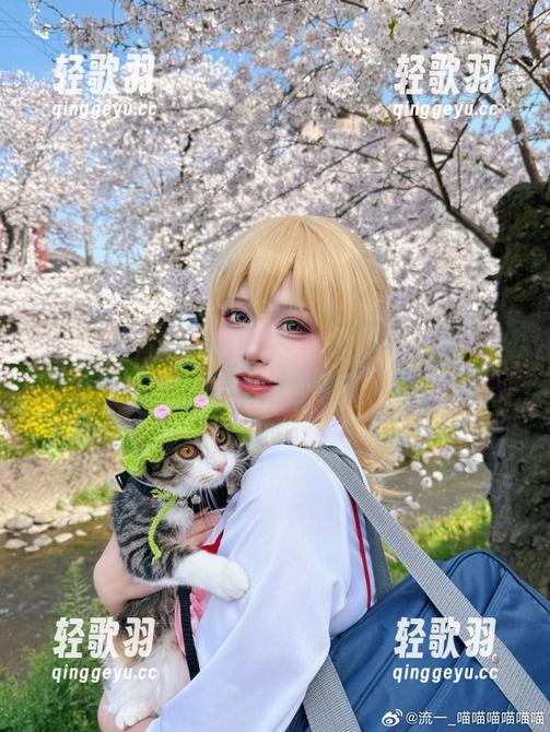流一_喵喵喵喵喵喵最近又玩起“泳衣秀”，这次果然是图包大更新！