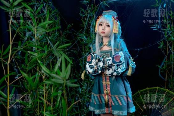 爆机少女喵小吉的“学妹在此”特别写真，分享给朋友们，完全没话说的可爱呢！