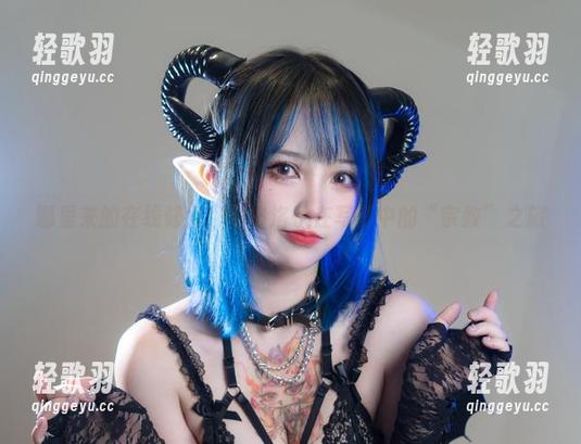 哪里来的在线修女！狐洛洛子在写真中的“宗教”之旅