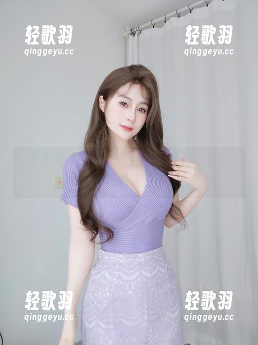 一眼不够，再来一辑！白银81的透明制服写真集，高清到想咬！