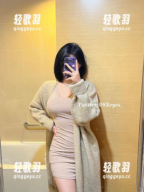 双人同框，眼酱大魔王w的写真，每一张都让人想窥探内幕！