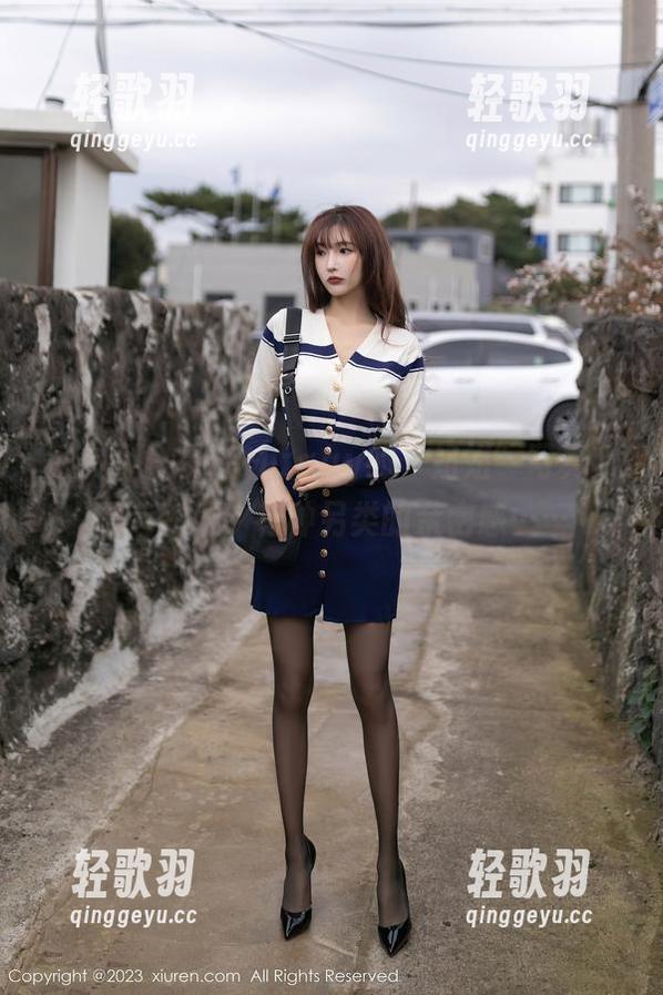 秀人网 - 夏晓Maggy的“姐姐”写真，精选系列，有种另类的亲密感……