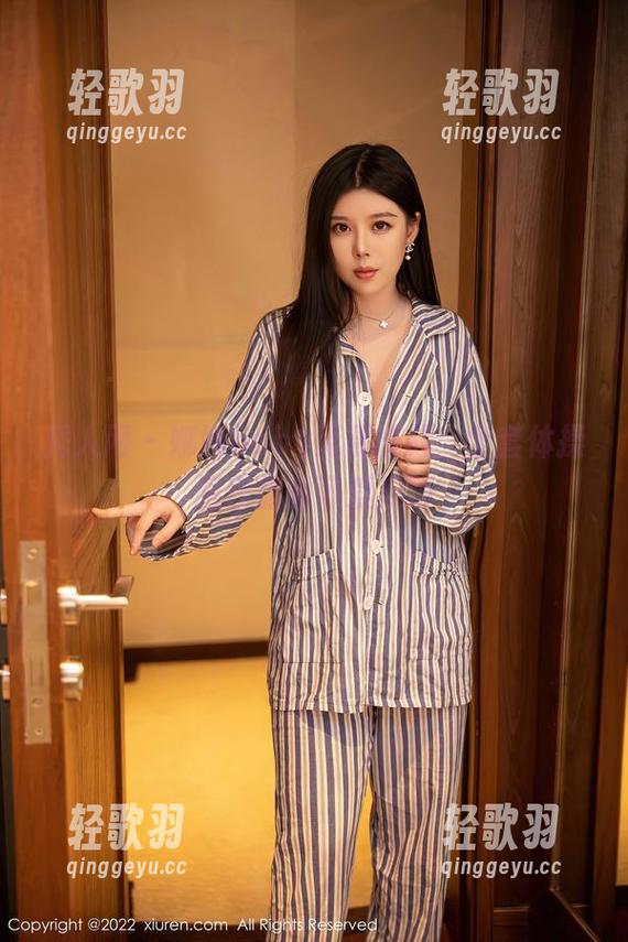 秀人网 - 娜娜baby无畏挑战：全套体操服作品的可爱反叛