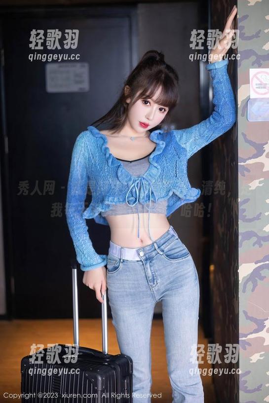 秀人网 - 就是阿朱啊私拍系列：清纯，是我每天装无辜的日常，哈哈！