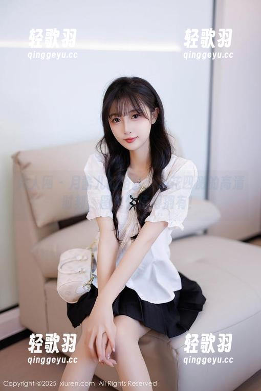 秀人网 - 月酱儿的浴缸：水花四溅的高清时刻，图包你值得拥有！