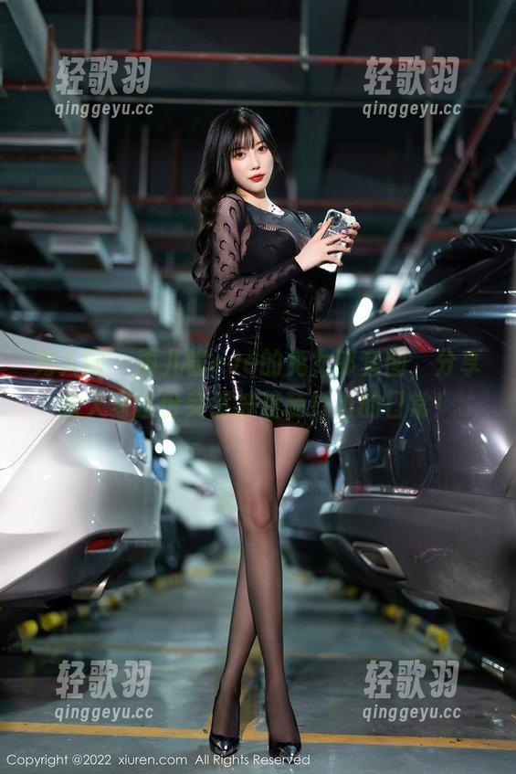 秀人网 - 雨儿酱eve的兔女郎套图，分享给大家这份突然被萌萌打击的日常！