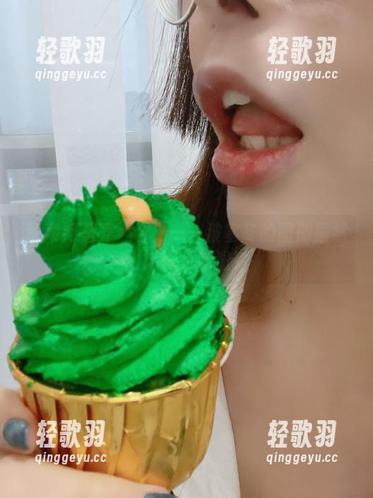 秋和柯基 秋和柯基齐心合力——波塞冬的图册居然比海浪更刺激!