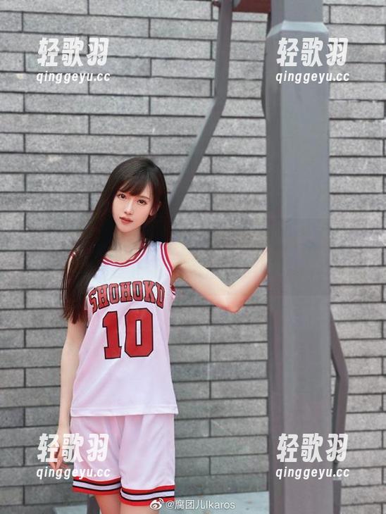 这套图里，腐团儿Ikaros扮演的伊丽莎白，反正我是无法抗拒啦！