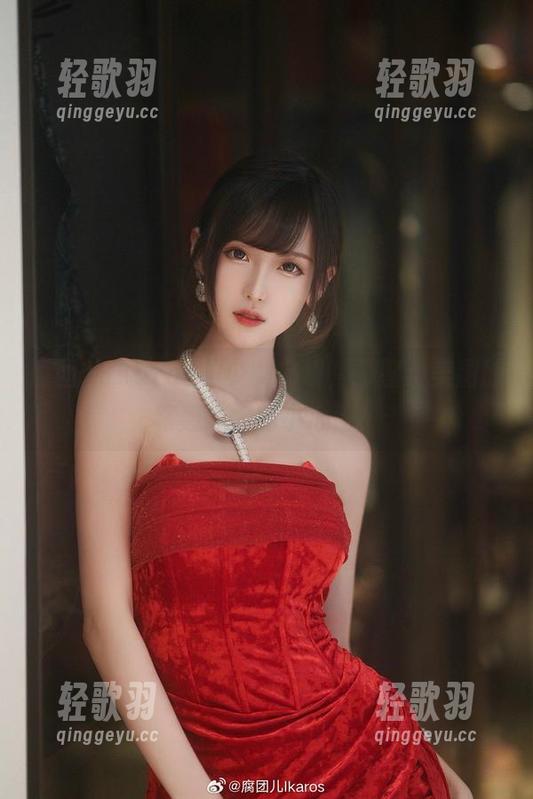腐团儿Ikaros的少女前线，预警：美图即将轰炸你的小心脏！