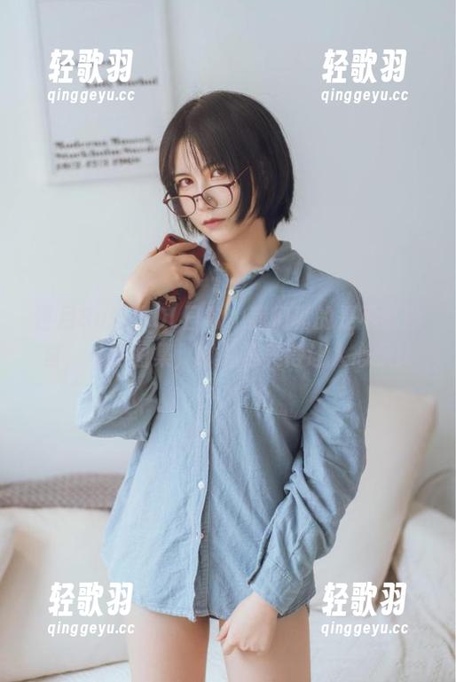 逐月Su这本OL日常，我们真的是不够勤奋，私房图集，却总是美得让人心烦！