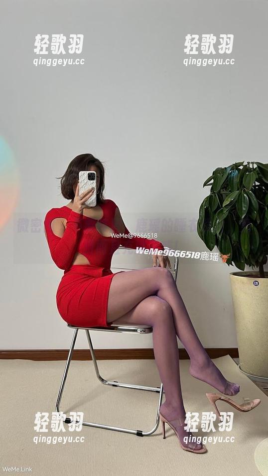 鹿瑶 微密圈 - 不要皱眉,鹿瑶的睡衣照片,免费而且充满诱惑!